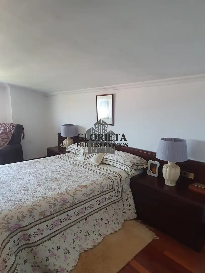 Bedroom of Houses for sale in Vigo   with Heating, Parquet flooring and Terrace