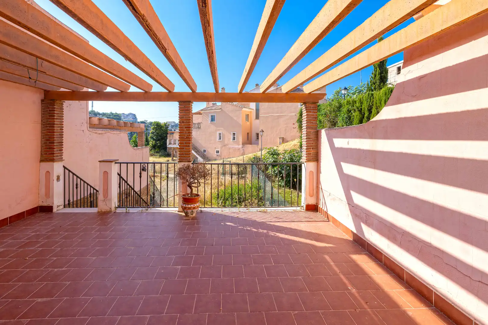 Terrassa de Casa adosada en venda en Mijas amb Jardí privat, Terrassa i Traster