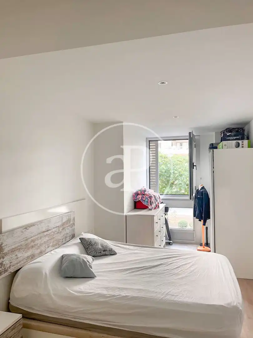 Habitación de Piso en venta en Valencia con Aire acondicionado, Calefacción y Jardín privado