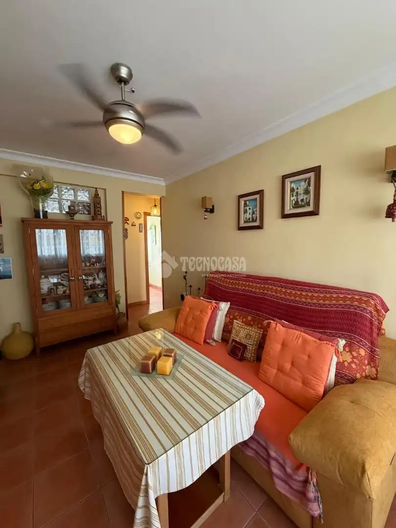 Flat for sale in Calle Ntra. Sra. de Begoña, imagen 2