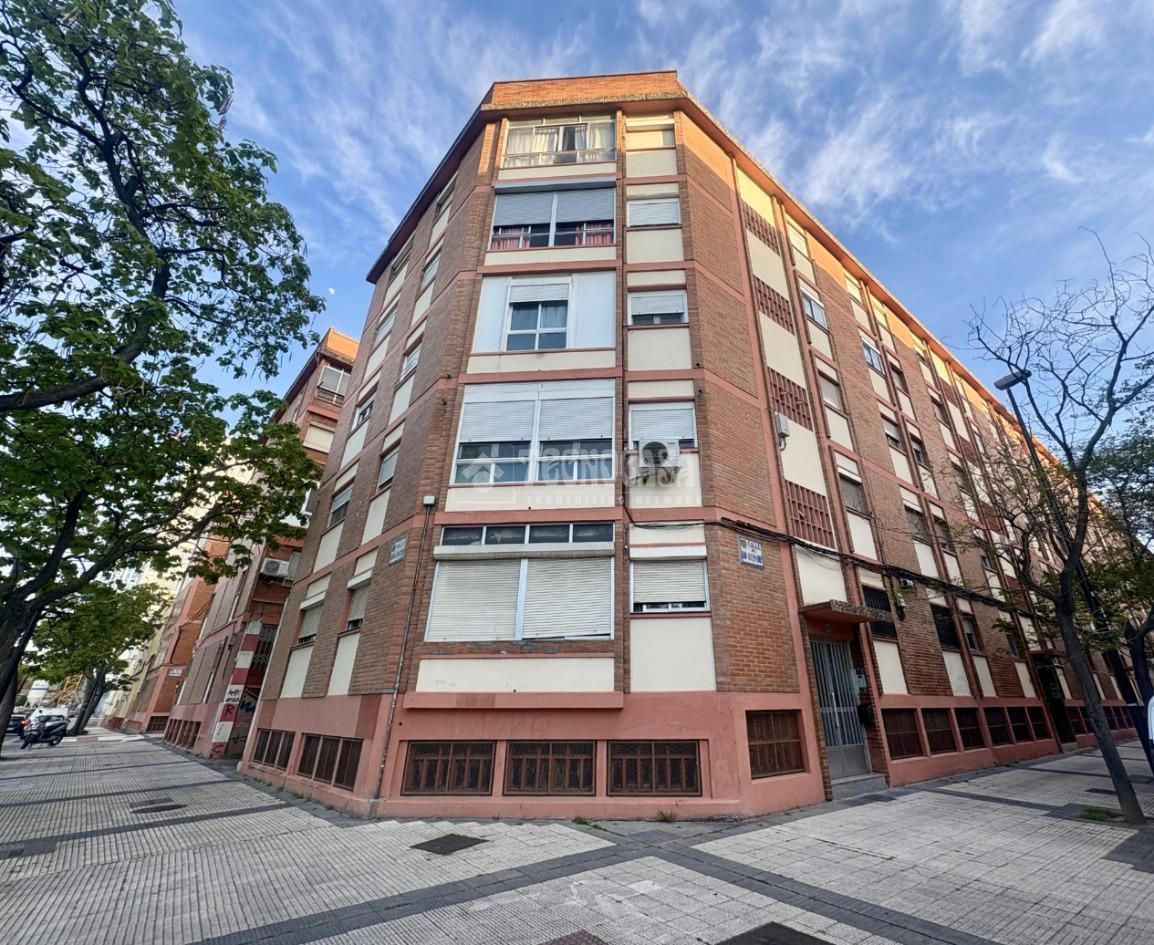 Piso en venta en La Almozara