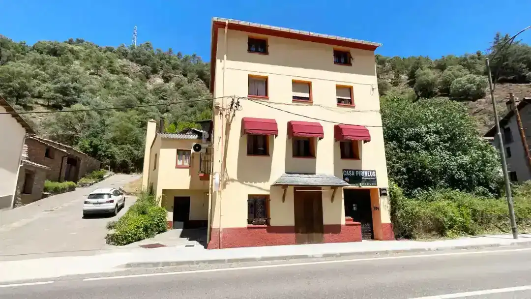 Exterior view of Houses for sale in Soriguera  with Air Conditioner, Heating and Private garden