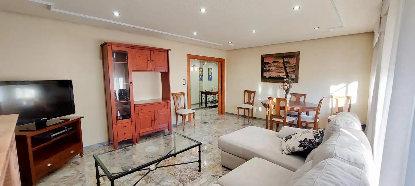 Sala de estar de Piso de alquiler en Elche / Elx con Amueblado y Balcón