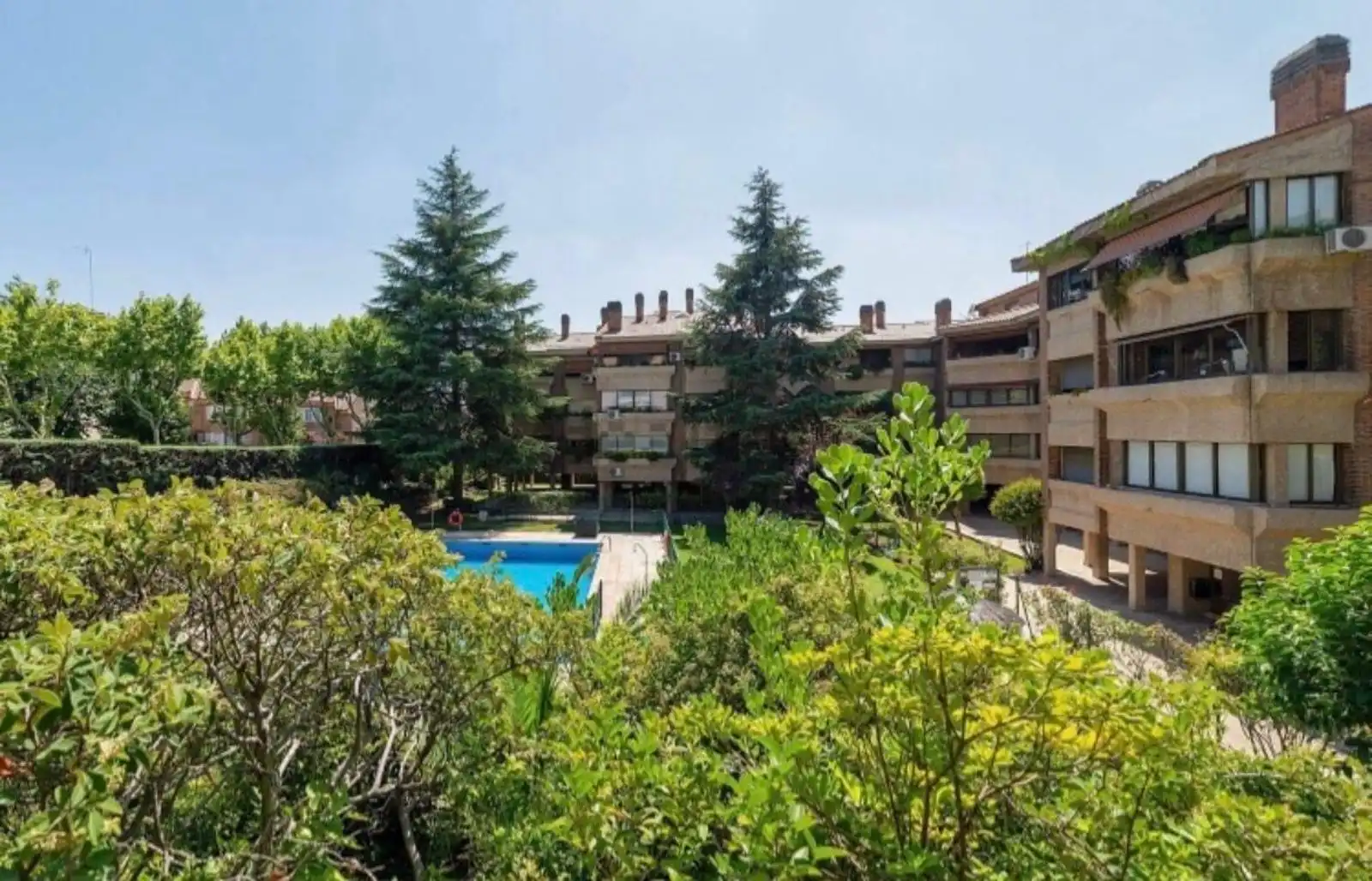 Jardín de Piso en venta en Pozuelo de Alarcón con Aire acondicionado, Calefacción y Trastero