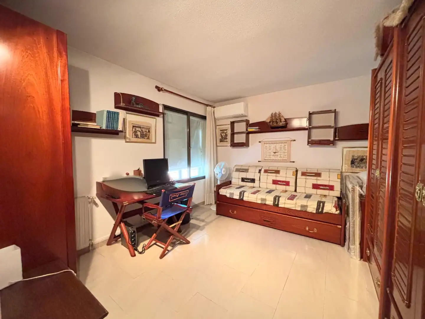 Schlafzimmer von Haus oder Chalet zum Verkauf in Benidorm mit Klimaanlage, Terrasse und Schwimmbad