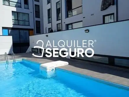 Flat with pool to rent in Travesía Posse 2