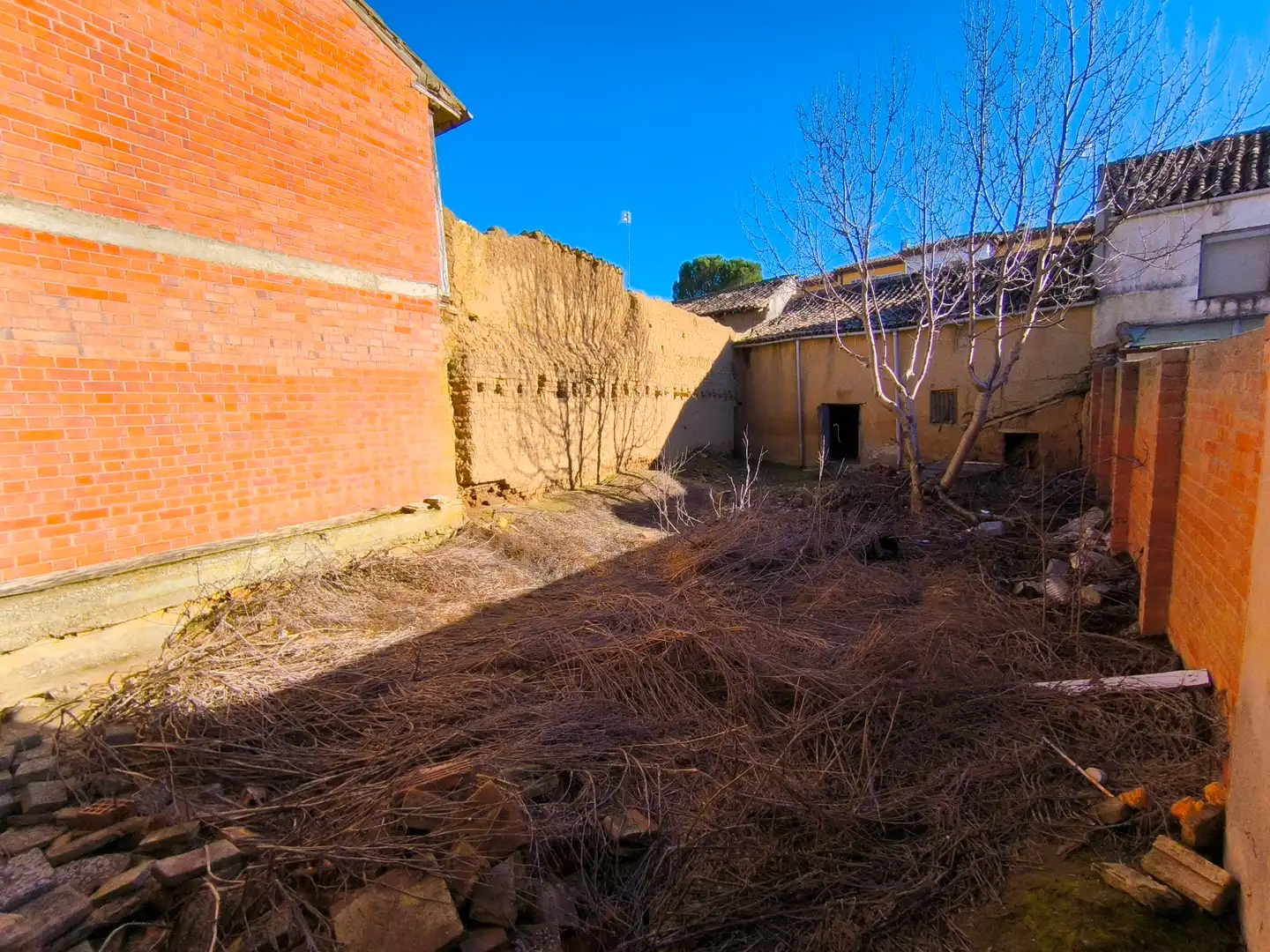 Vista exterior de Casa o chalet en venta en Villarramiel con Jardín privado, Trastero y Amueblado