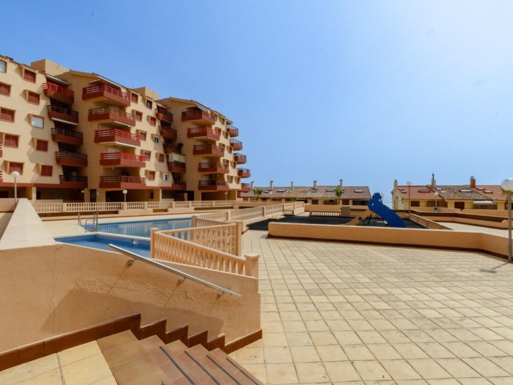 Swimming pool of Flat for sale in La Manga del Mar Menor