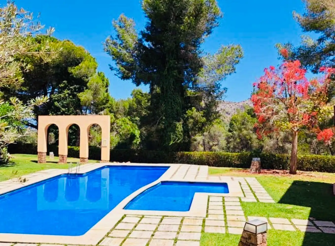 Wohnung mit Pool zum Verkauf in La Sella