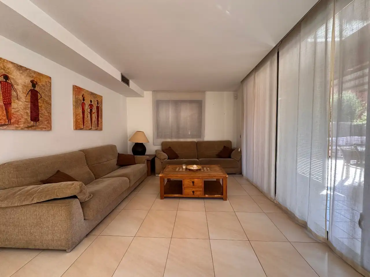 Sala d'estar de Casa o xalet en venda en Palamós amb Aire condicionat, Calefacció i Jardí privat