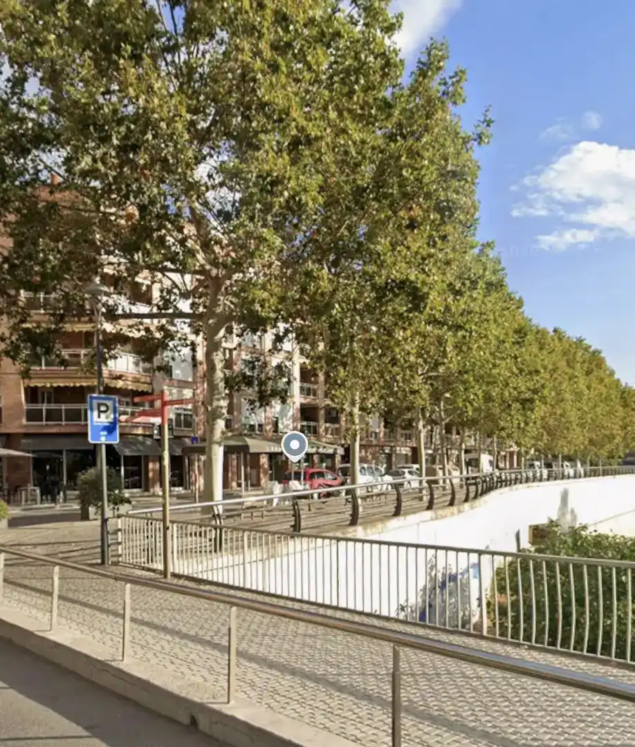 Vista exterior de Piso en venta en Tàrrega con Aire acondicionado, Amueblado y Balcón