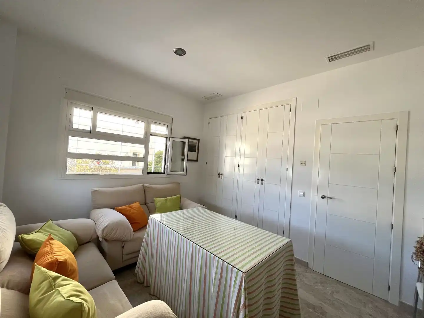 Houses for sale in Parque Atlántico - Ronda este