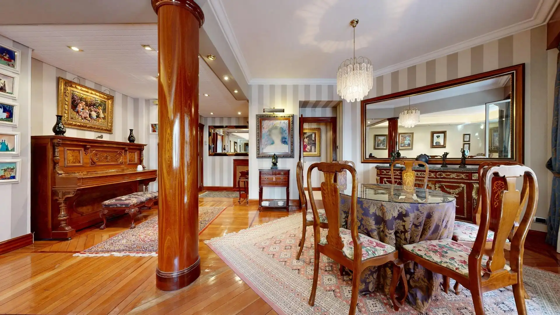 Dining room of Flat for sale in Bilbao   with Heating, Terrace and Balcony