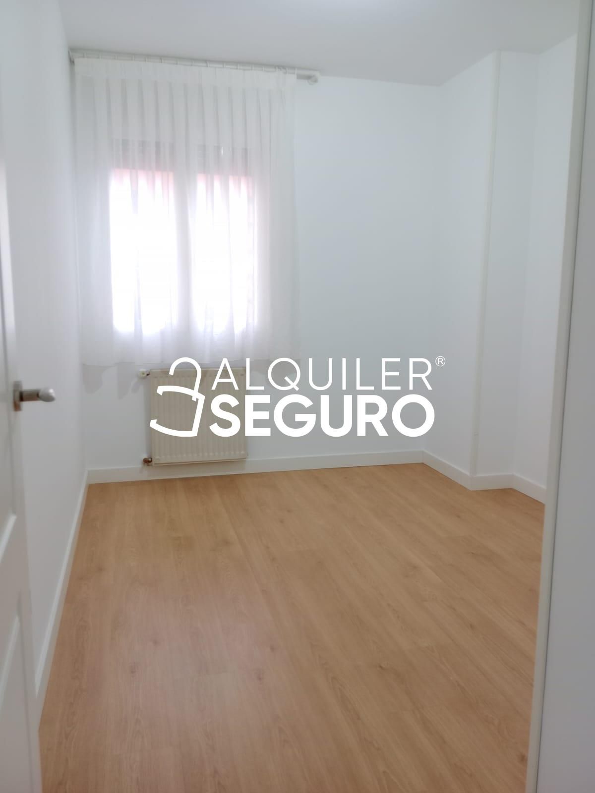 4 hab, 100m² en Rosas - Musas, San Blas,  Madrid Capital - Image 3