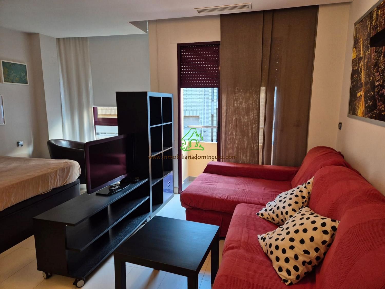 Sala d'estar de Pis de lloguer en  Murcia Capital amb Aire condicionat, Moblat i Forn