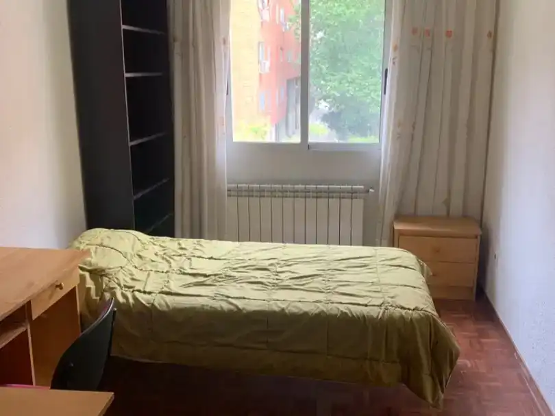 Dormitori de Pis en venda en  Madrid Capital