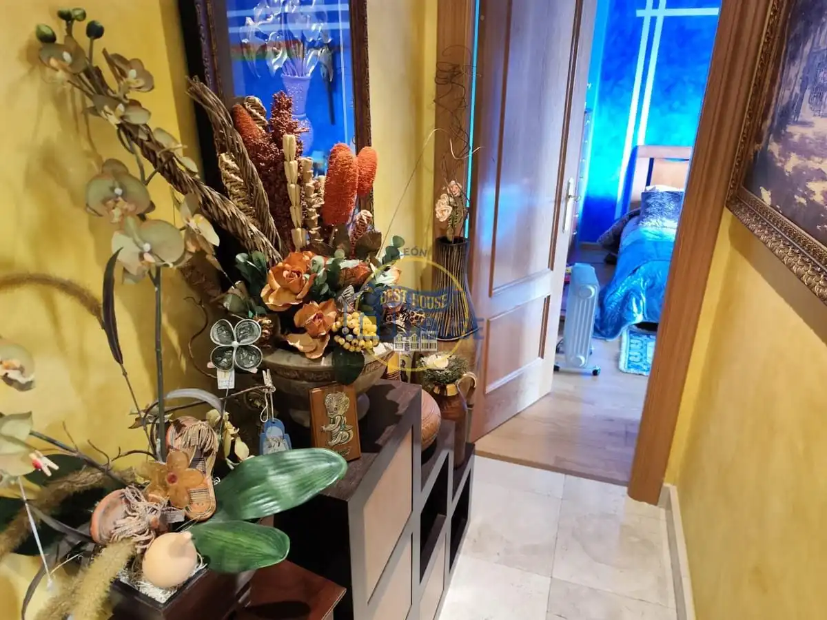 Casa pareada con piscina en venta en Villaquilambre, imagen 33