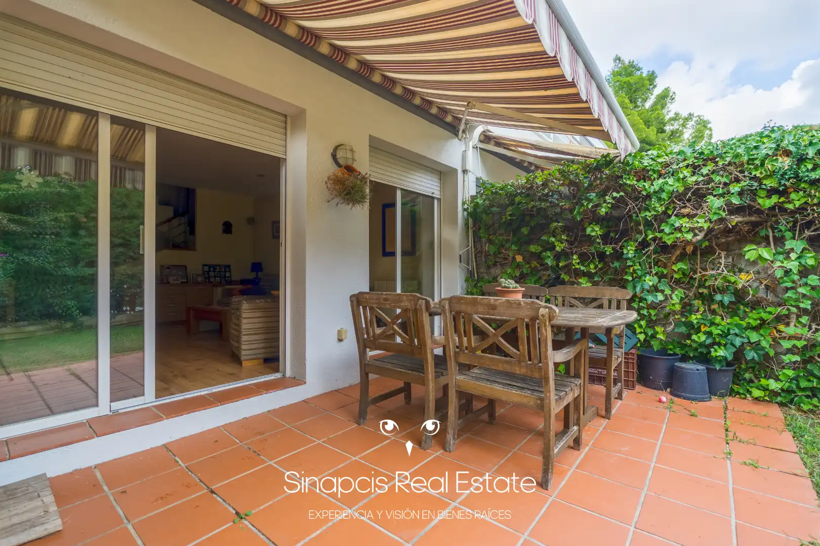 Casa adosada en venta en El Poal