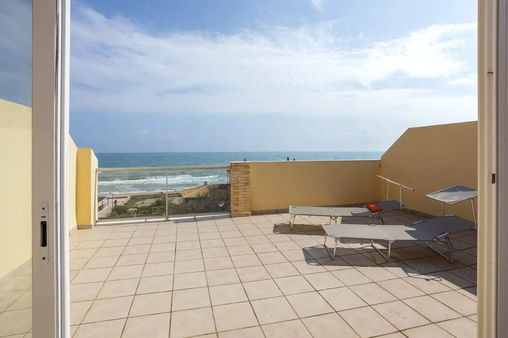Terraza de Ático en venta en Piles con Aire acondicionado, Calefacción y Jardín privado