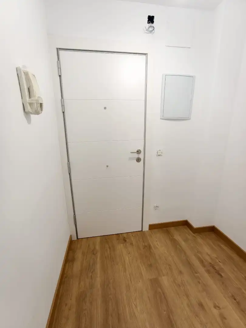 Piso en venta en Sant Boi de Llobregat con Parquet, Horno y Balcón