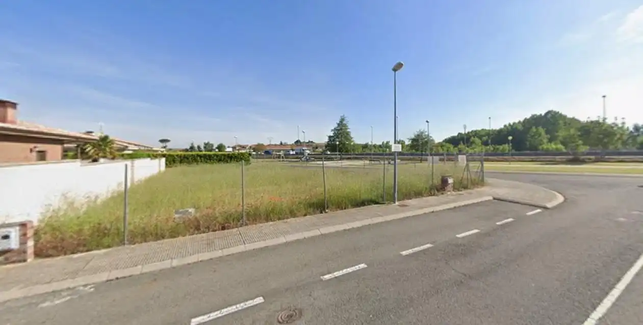 Casa rústica amb piscina en venda a Camino Pitiegua