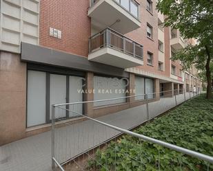 Exterior view of Premises for sale in  Barcelona Capital  with Air Conditioner