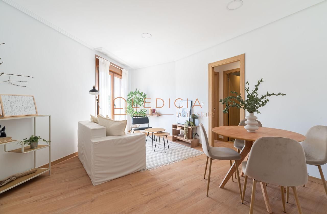 Living room of Flat for sale in O Porriño    with Heating, Storage room and Furnished