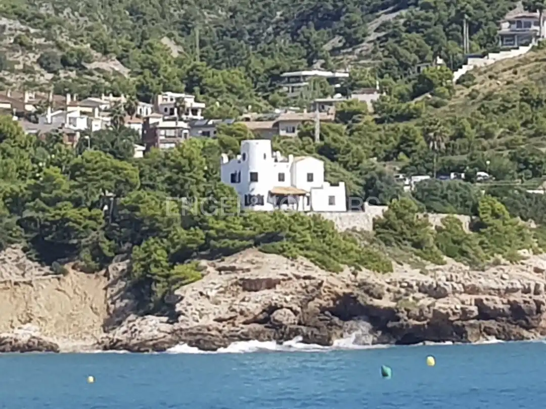 Vista exterior de Casa o xalet en venda en Sitges amb Calefacció, Jardí privat i Terrassa