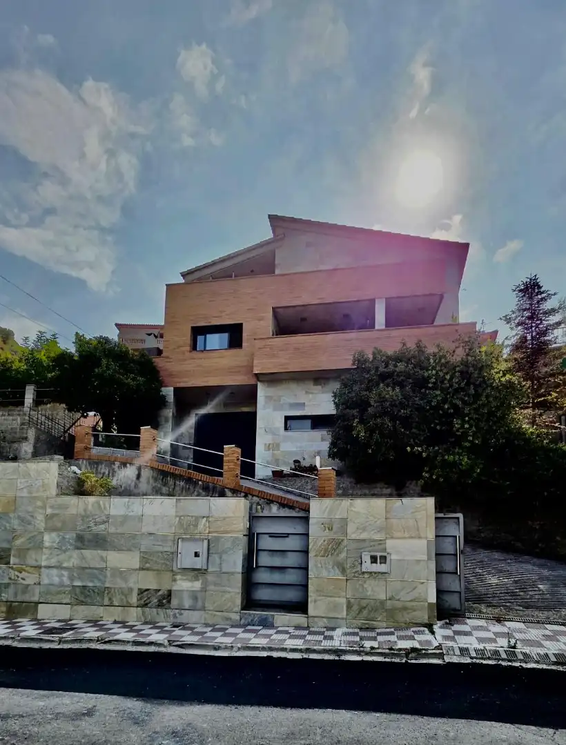 Exterior view of Houses for sale in Abrera  with Air Conditioner, Heating and Private garden