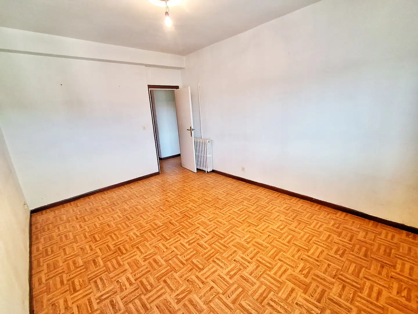 Habitación de Piso en venta en Aranda de Duero con Calefacción, Trastero y Horno