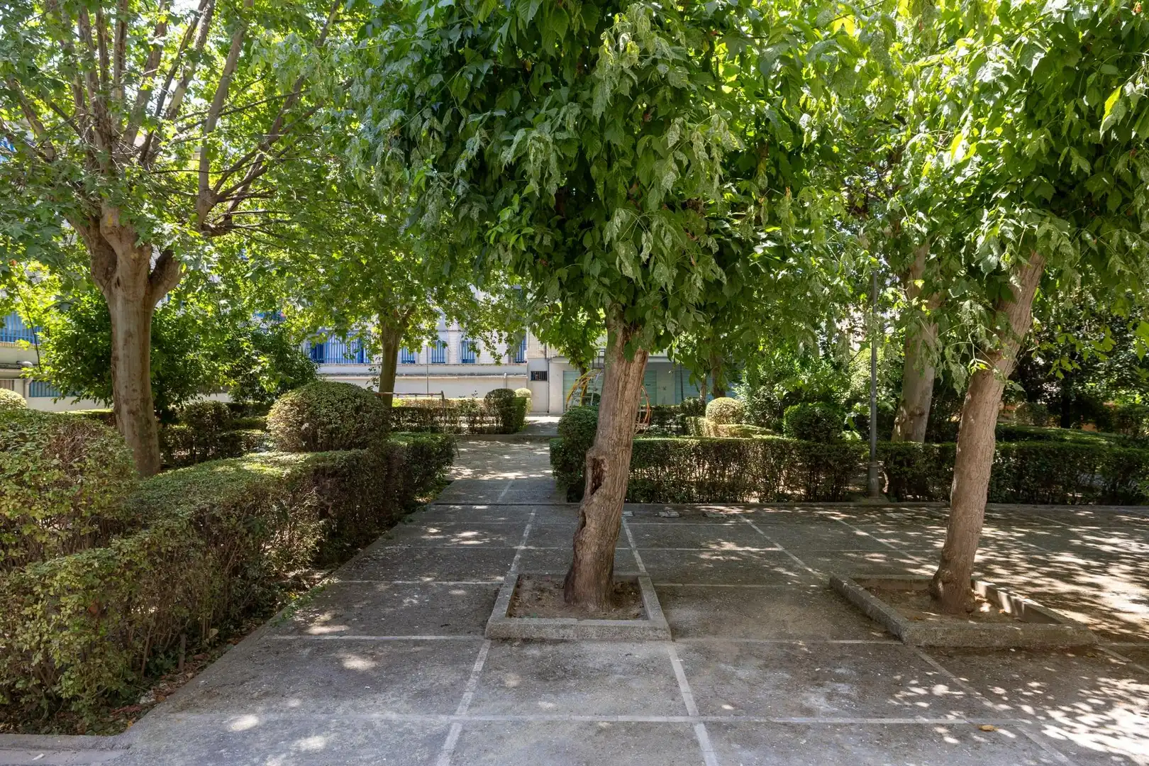 Jardí de Apartament en venda en Granada