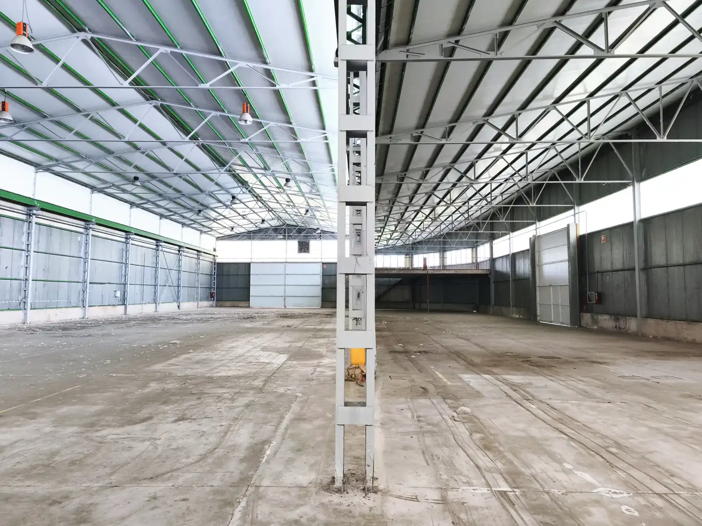 Industriegebäude zum Verkauf in La Portalada - Varea, imagen 5