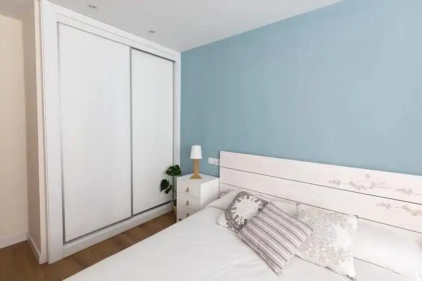 Bedroom of Flat for rent in Valencia  with Air Conditioner and Balcony