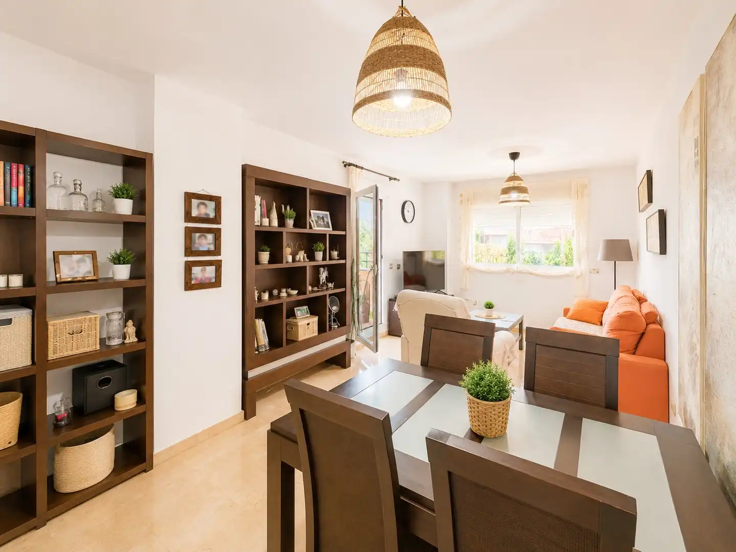 Sala d'estar de Pis en venda en Torremolinos amb Aire condicionat, Terrassa i Traster