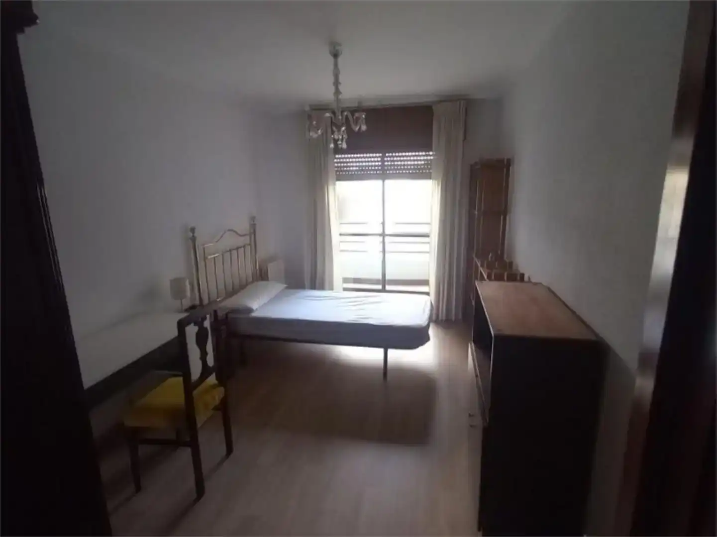 Schlafzimmer von Wohnung zur Miete in Ourense Capital  mit Balkon