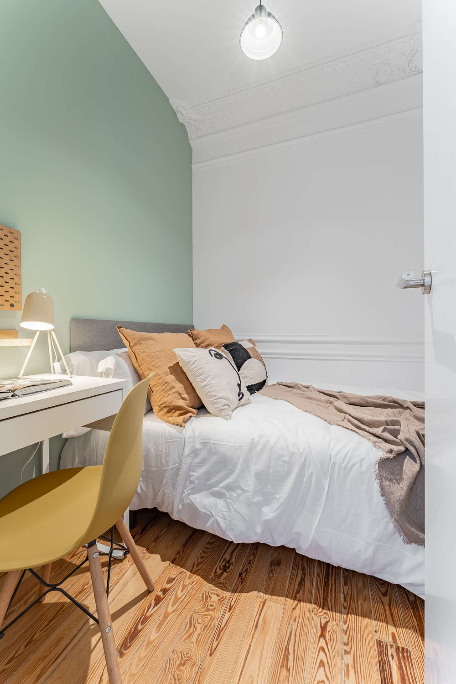 Bedroom of Flat to share in  Madrid Capital  with Air Conditioner, Heating and Terrace
