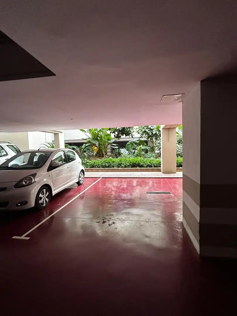 Parking de Piso de alquiler en Córdoba con Aire acondicionado, Jardín privado y Piscina comunitaria
