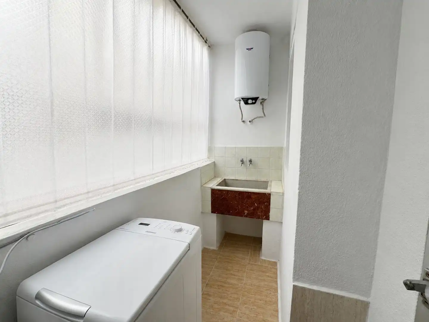 Baño de Piso en venta en Algemesí con Aire acondicionado, Trastero y Amueblado