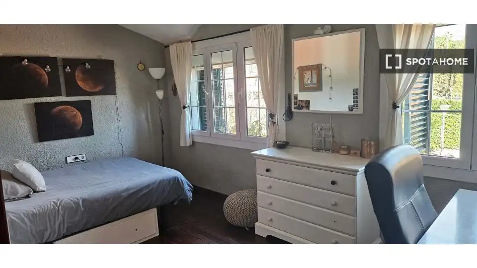 Bedroom of Flat for share in Sant Andreu de Llavaneres  with Air Conditioner, Terrace and Furnished