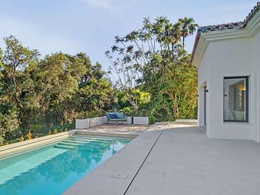 Villa con piscina in vendita a Sotogrande Costa