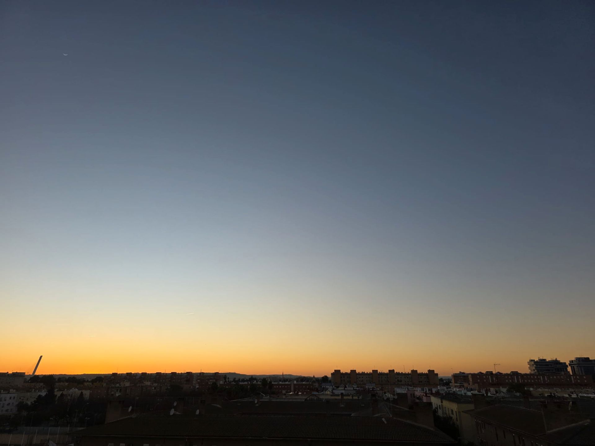 Vista exterior de Pis en venda en  Sevilla Capital amb Aire condicionat, Calefacció i Traster