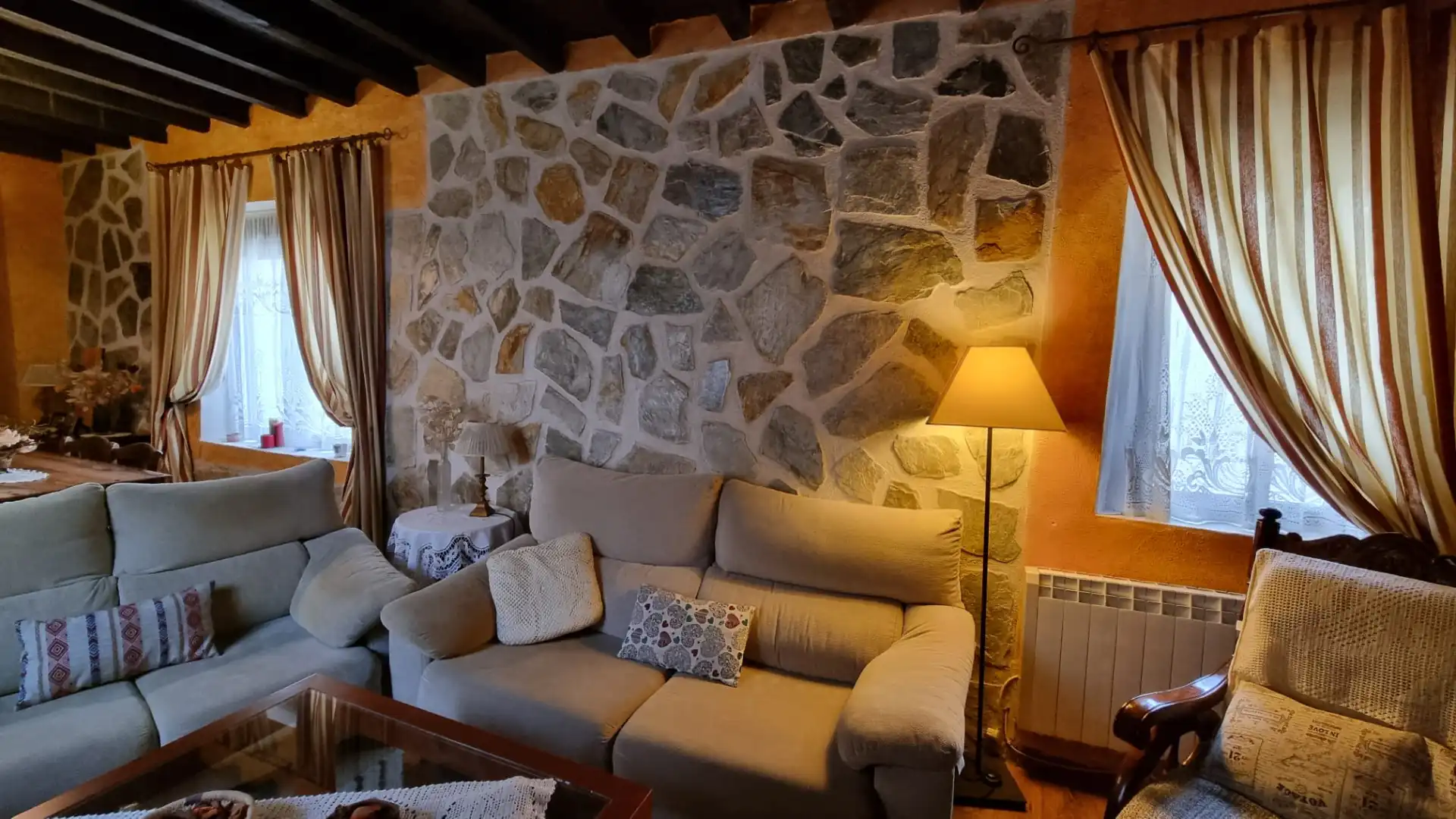 Sala de estar de Finca rústica en venta en Urda con Aire acondicionado