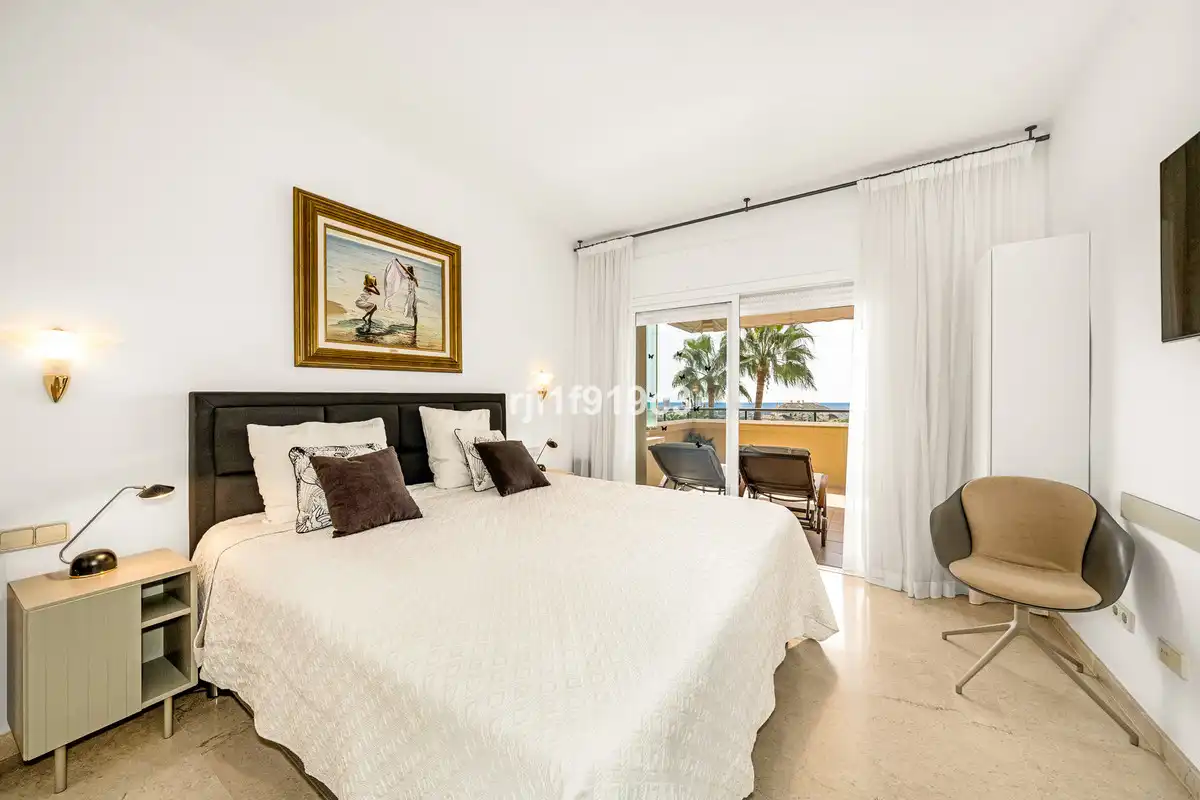 Piso con ascensor en venta en Elviria - Cabopino, imagen 7