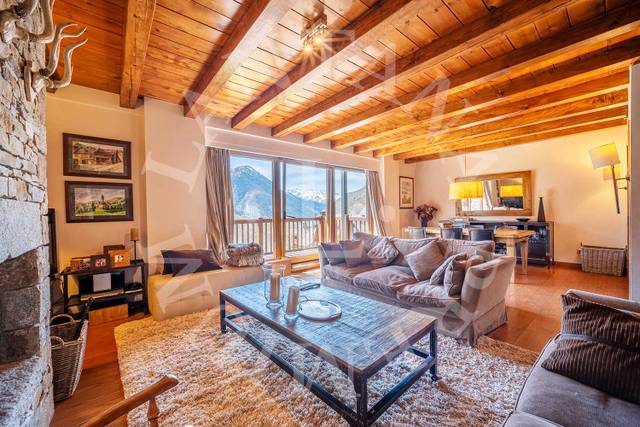 Casa adosada en Venta en Carrèr de Santa Eulària, 19 en Unha