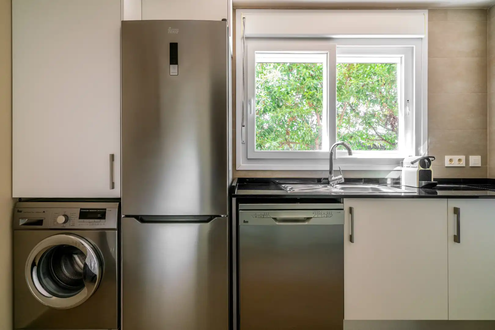 Cuina de Apartament en venda en Moraira amb Aire condicionat, Calefacció i Jardí privat