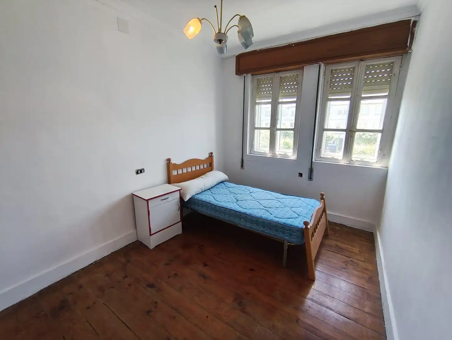 Habitación de Casa adosada en venta en Lugo con Terraza
