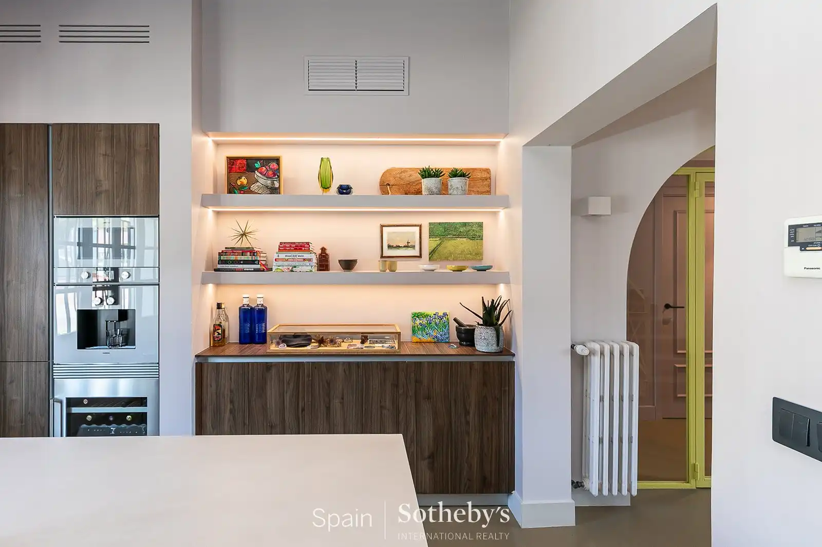 Cocina de Casa adosada en venta en Sitges con Aire acondicionado, Calefacción y Jardín privado