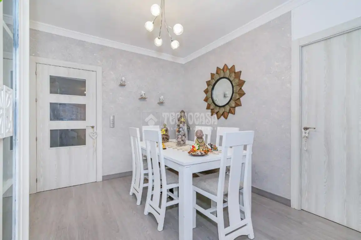 Dining room of Flat for sale in Loja  with Air Conditioner, Parquet flooring and Balcony