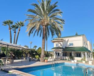 Vista exterior de Casa o xalet en venda en Santa Pola amb Calefacció, Jardí privat i Piscina