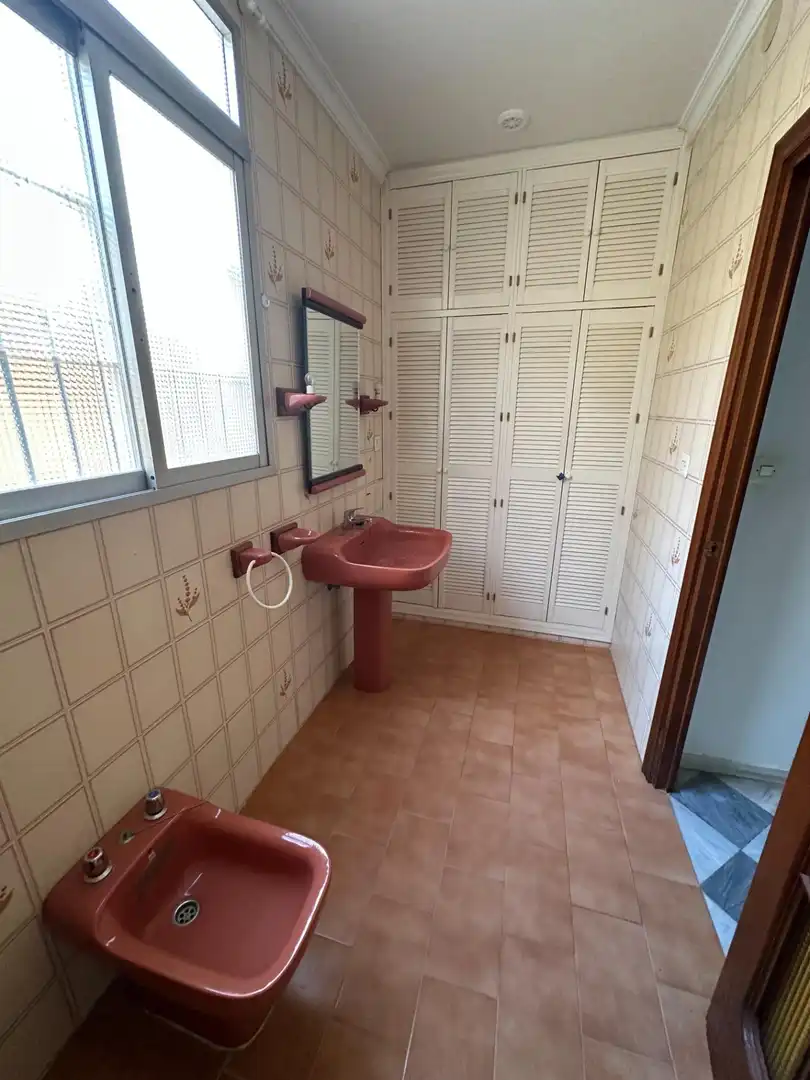 Baño de Piso en venta en Cádiz con Balcón